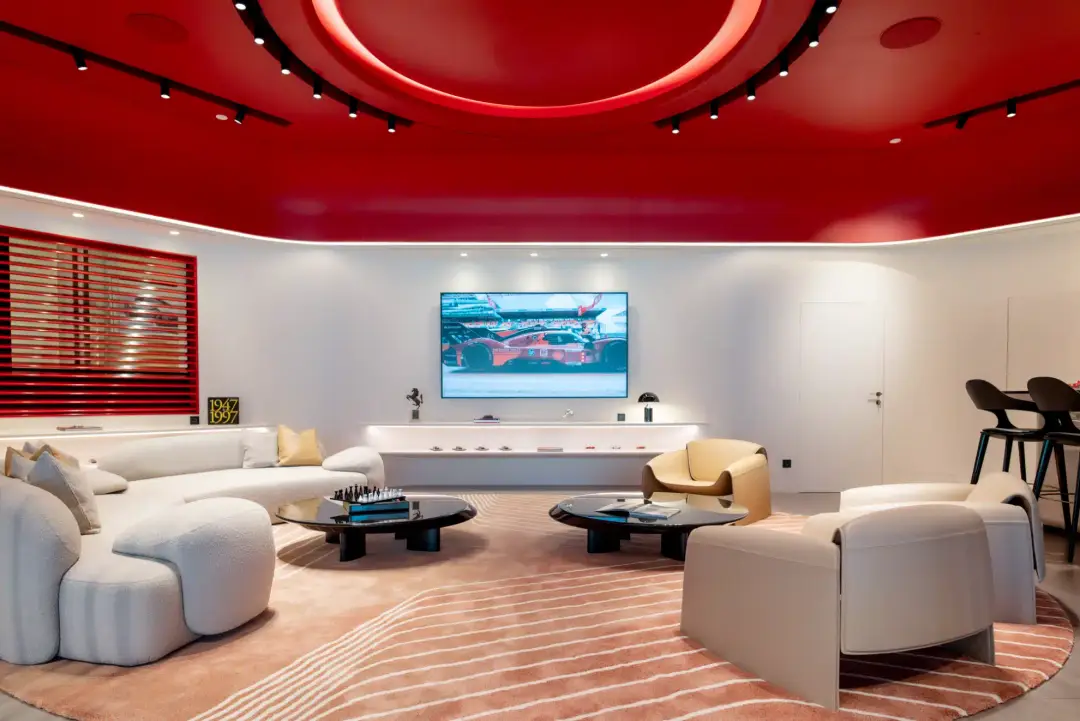 ferrari nuovo immagine