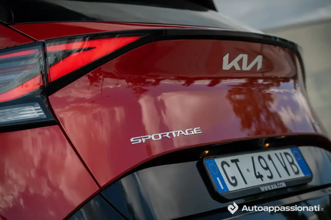 portellone posteriore kia sportage 2024