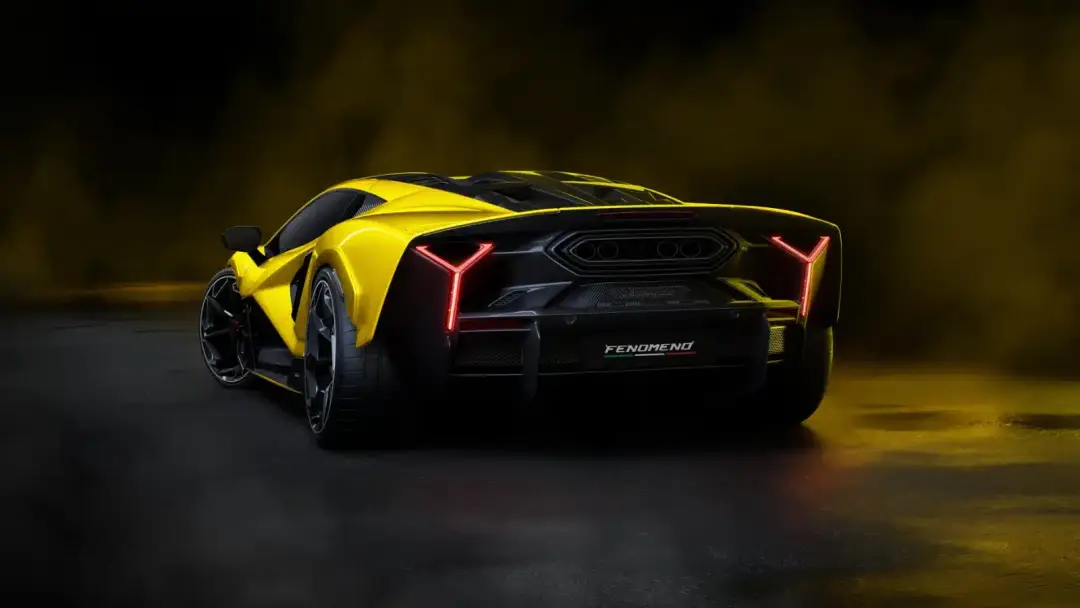 lamborghini fenomeno rear view