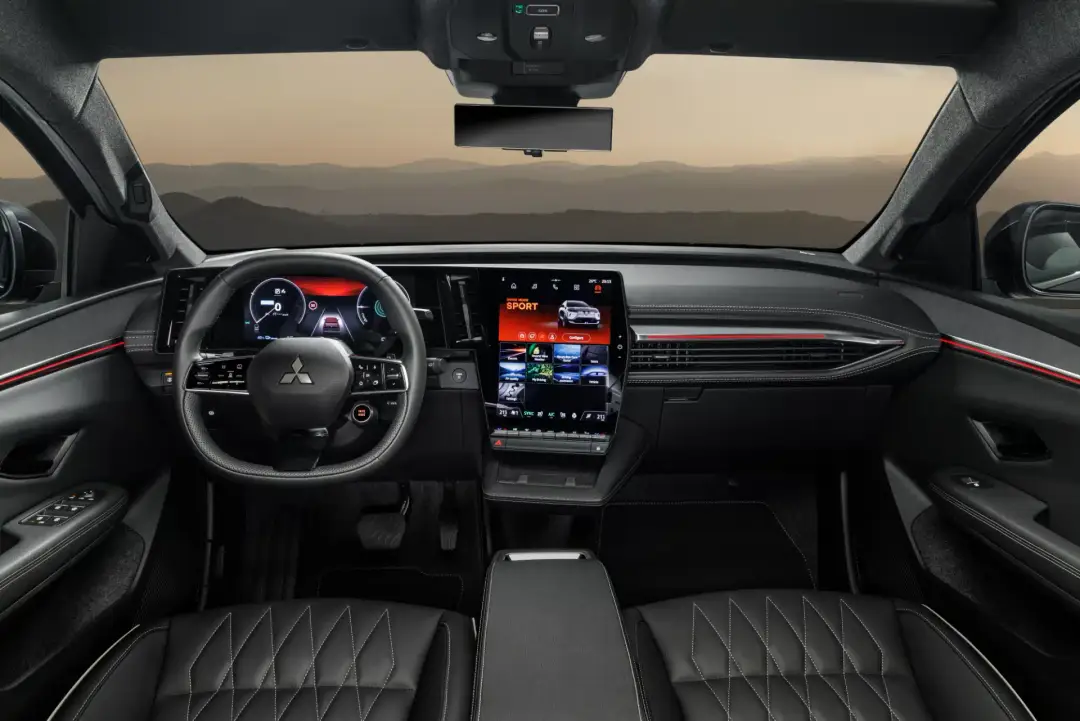 Eclipse Cross 2026 interni