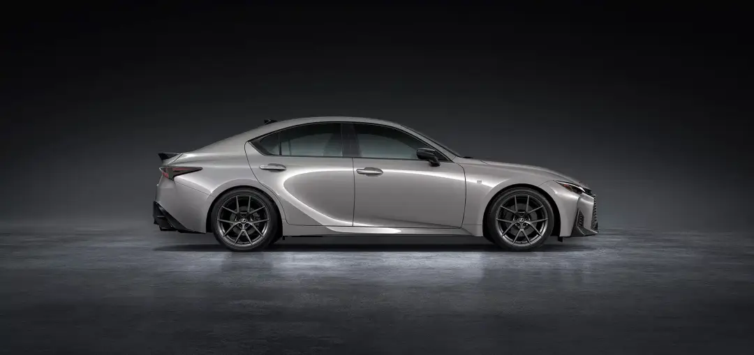Lexus IS 2026