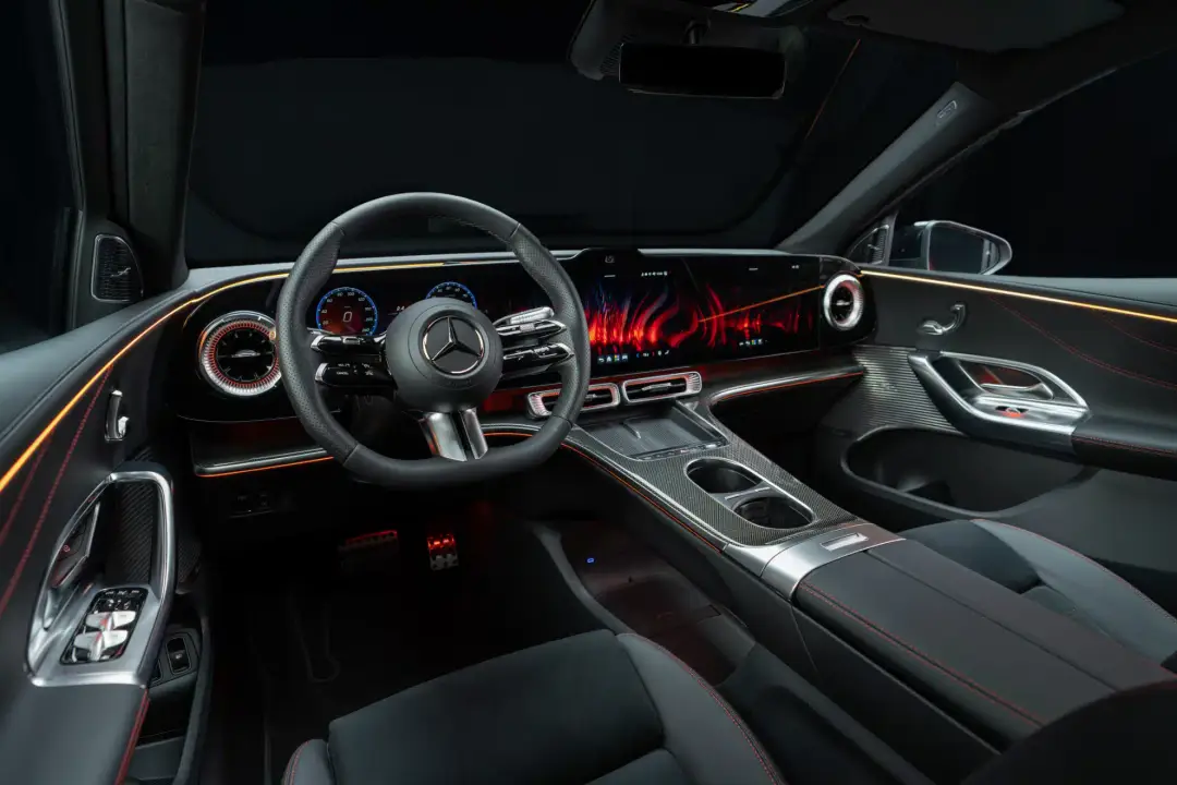 Mercedes GLC 2026 interni