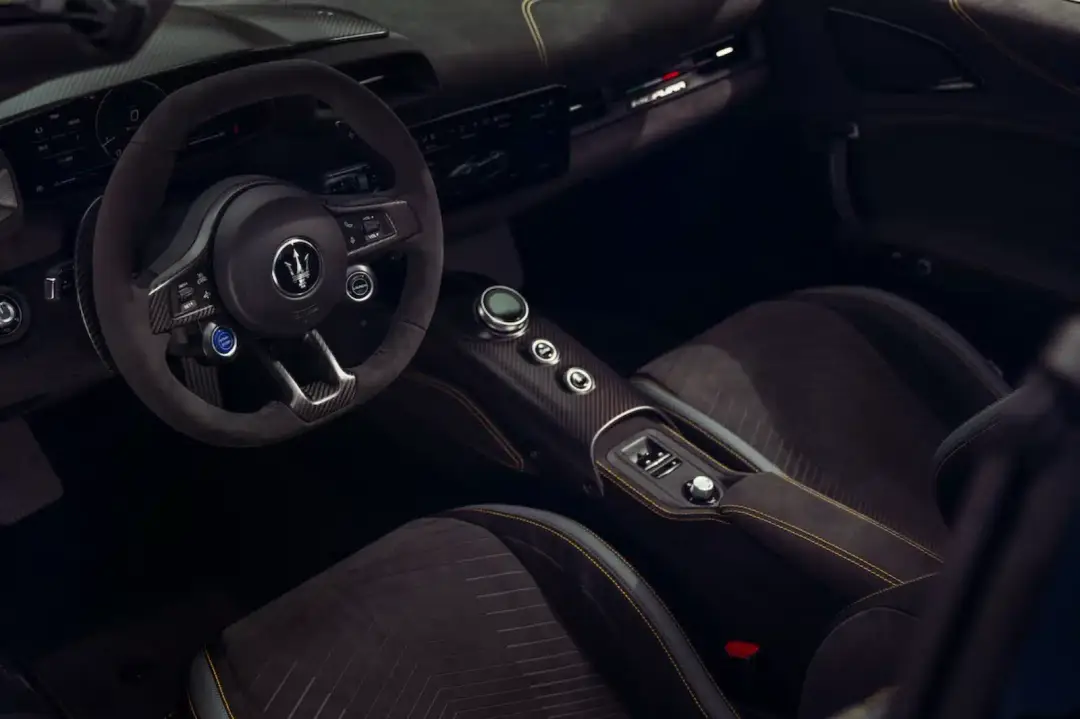 interni maserati mcpura cielo