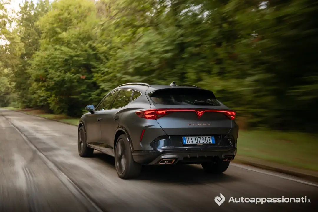 cupra formentor e hybrid 2025 16