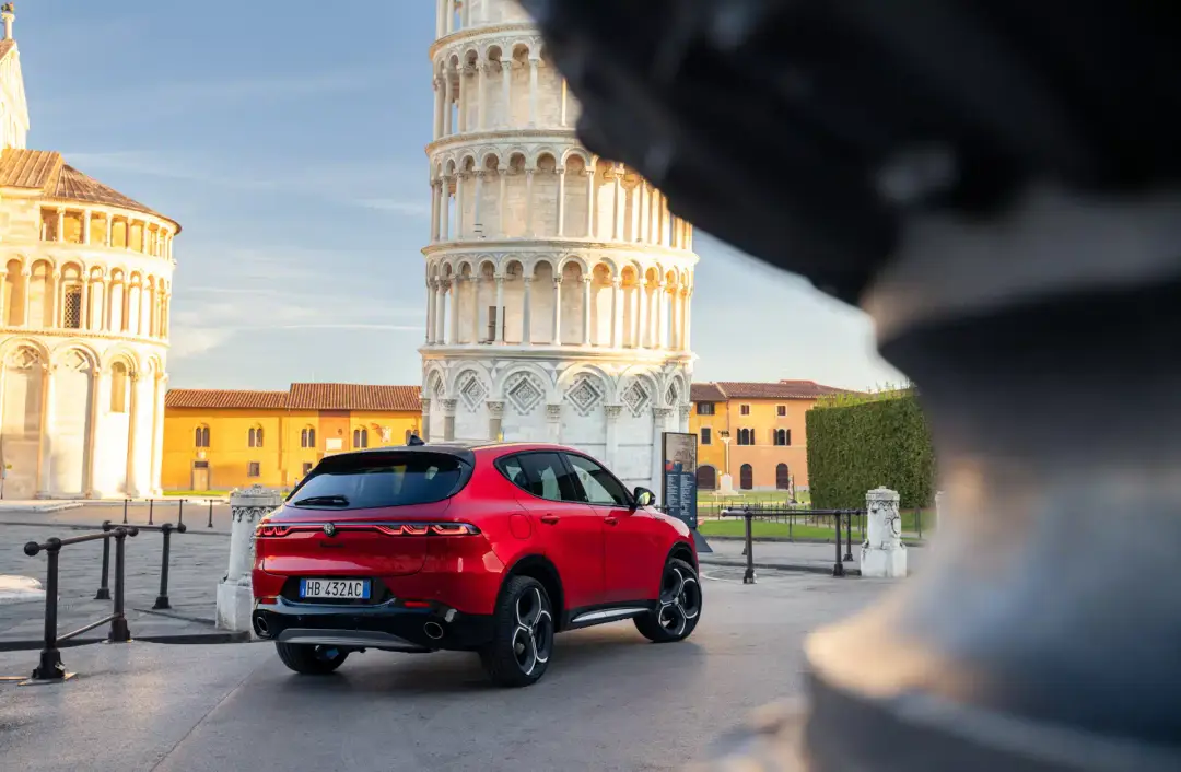 Alfa Romeo Tonale 2026 posteriore