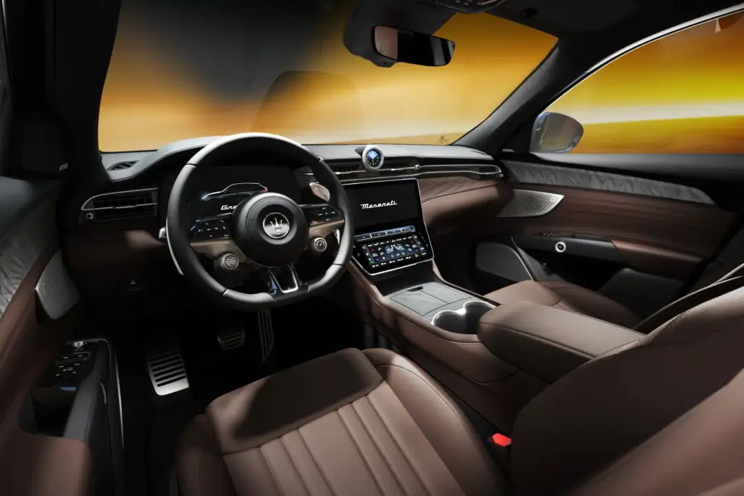 MaseratiGrecaleLuminaBlu_SpecialSeries interni