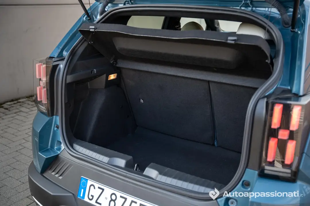 FIAT Grande Panda Hybrid bagagliaio