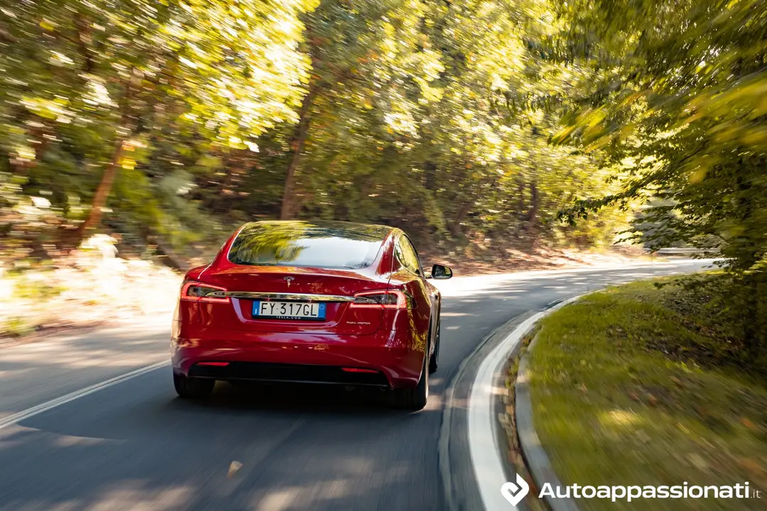 Tesla Model S 2019