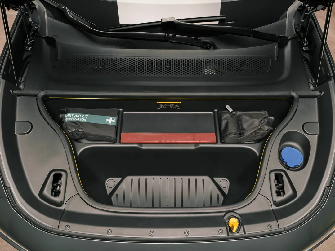 Il frunk, o bagagliaio anteriore, della Volvo EX60 Cross Country