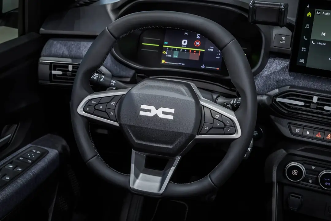 Dacia_Sandero_Interni (1)