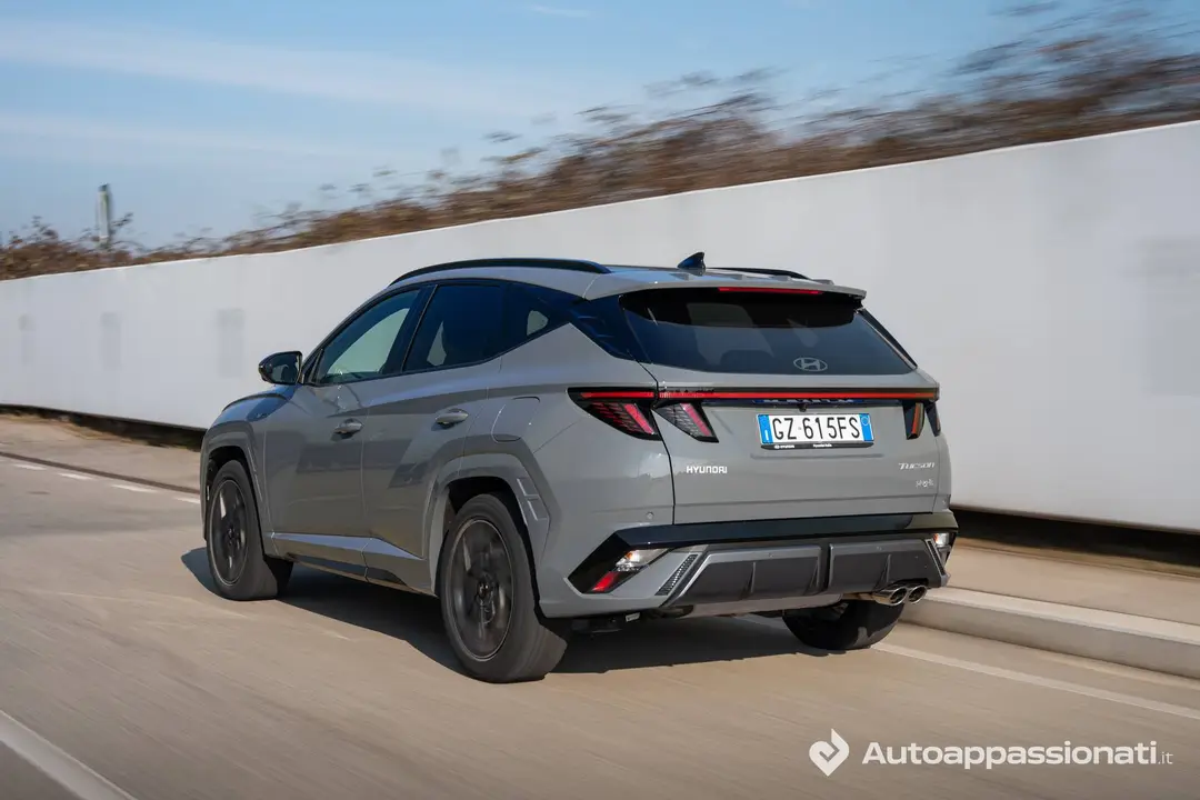 Hyundai Tucson PHEV Prova 2026