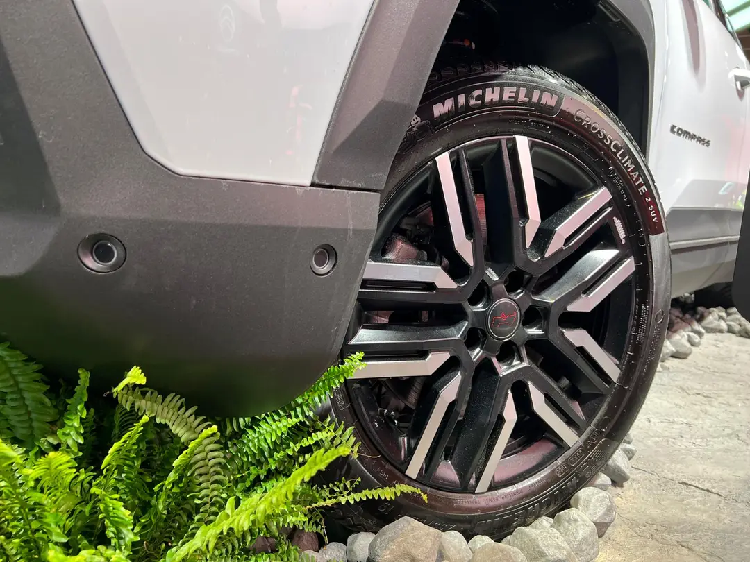 Jeep-Compass-2026 cerchio