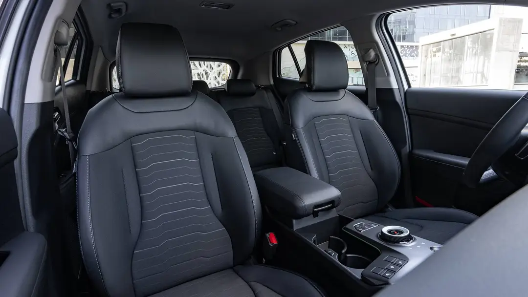 I sedili anteriori della Kia Sportage 2026