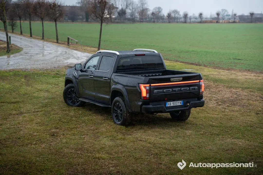 Foton Tunland V9__3/4 posteriore