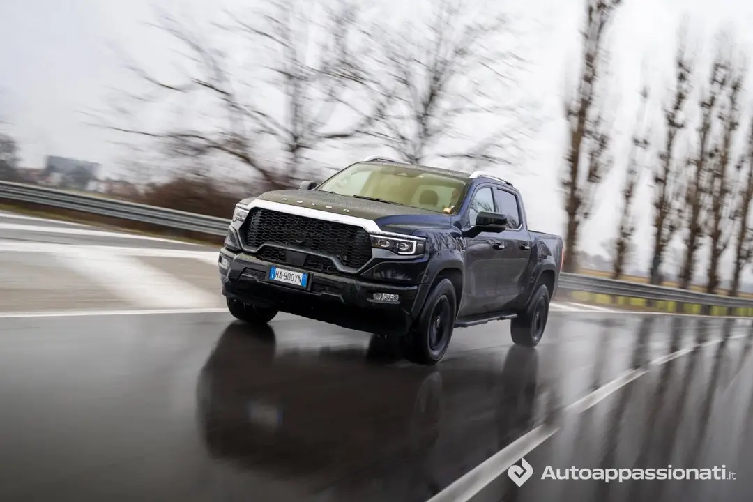 Foton Tunland V9__3/4 anteriore