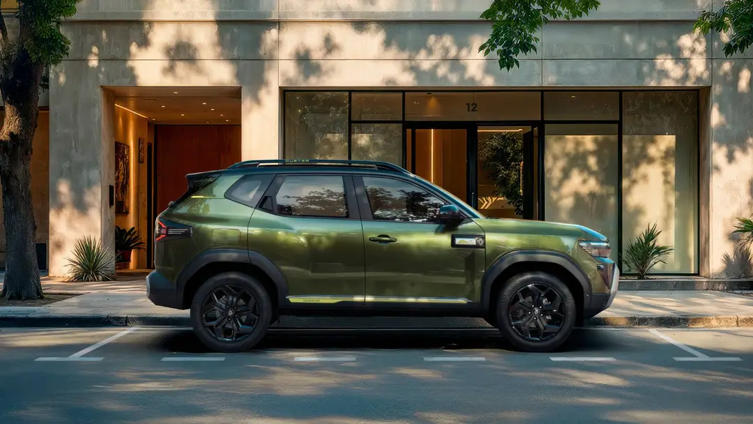 Nuovo_Renault_Duster immagine della vista laterale