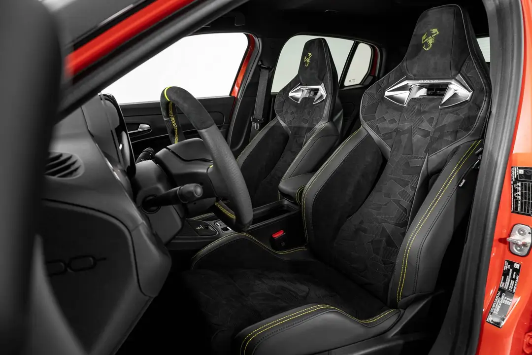 abarth 600 e competizione sedili sportivi