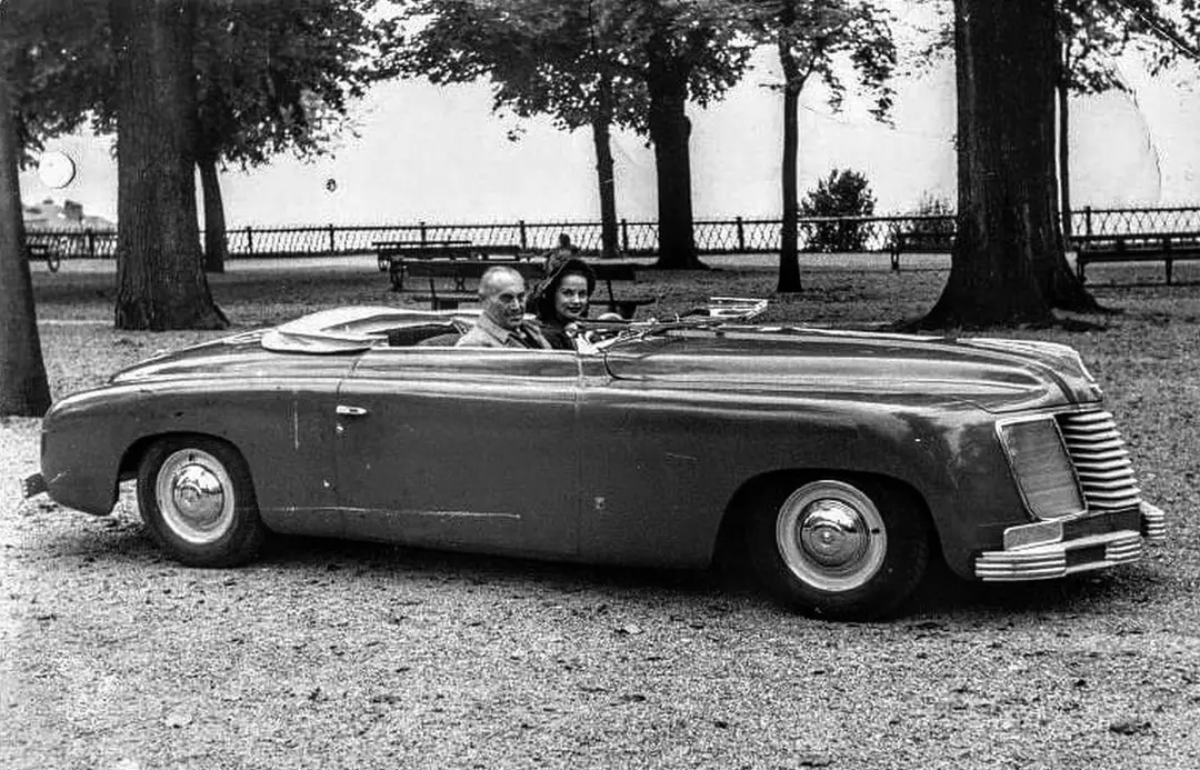 Un esemplare di Lancia Aprilia Cabriolet Farina
