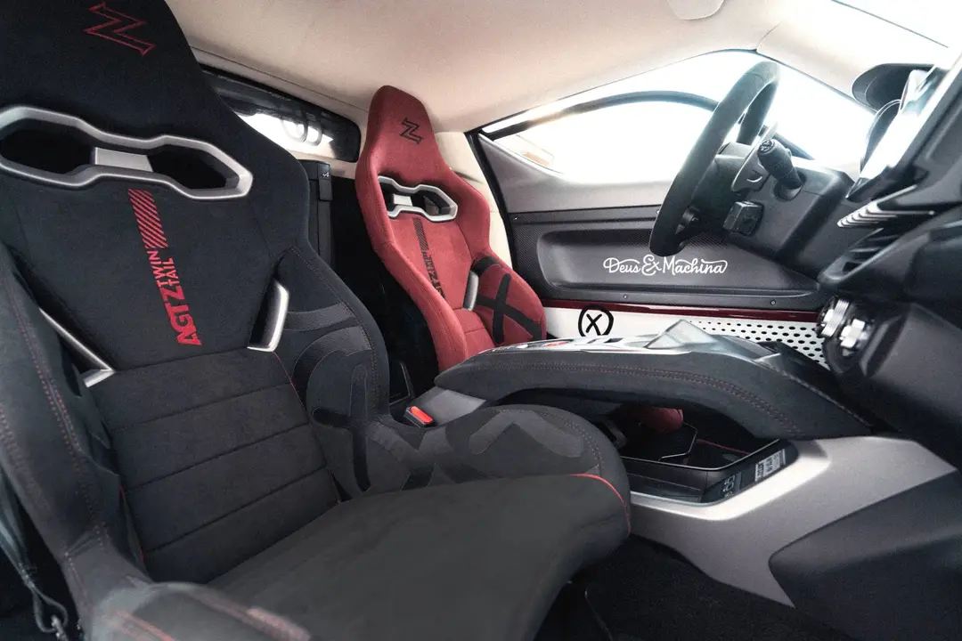 AGTZ Nuova auto di Zagato interni