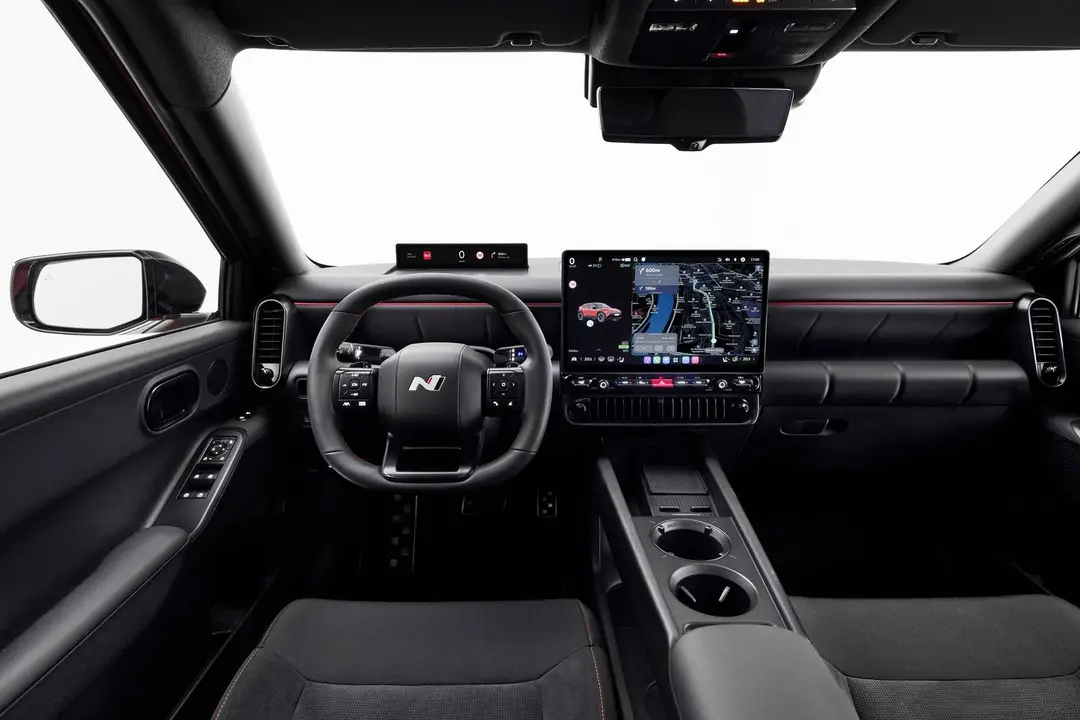 Hyundai IONIQ 3 interni complessiva