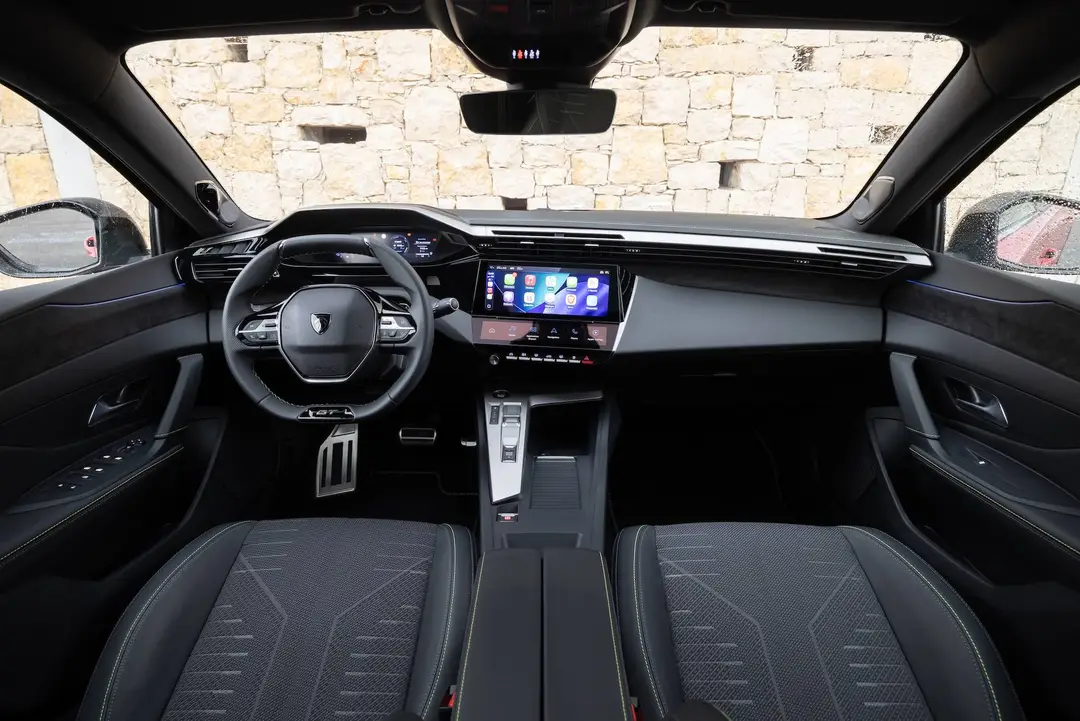 Peugeot 408 2026 PHEV 6