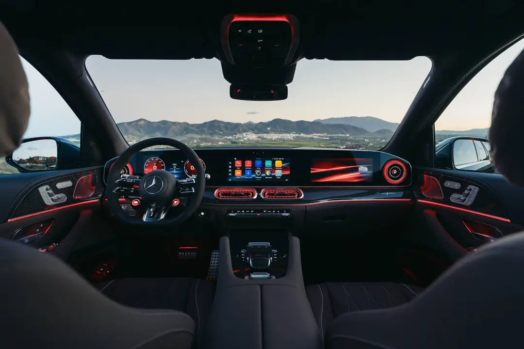 Mercedes GLE 2026 interni complessivi della versione 53 amg