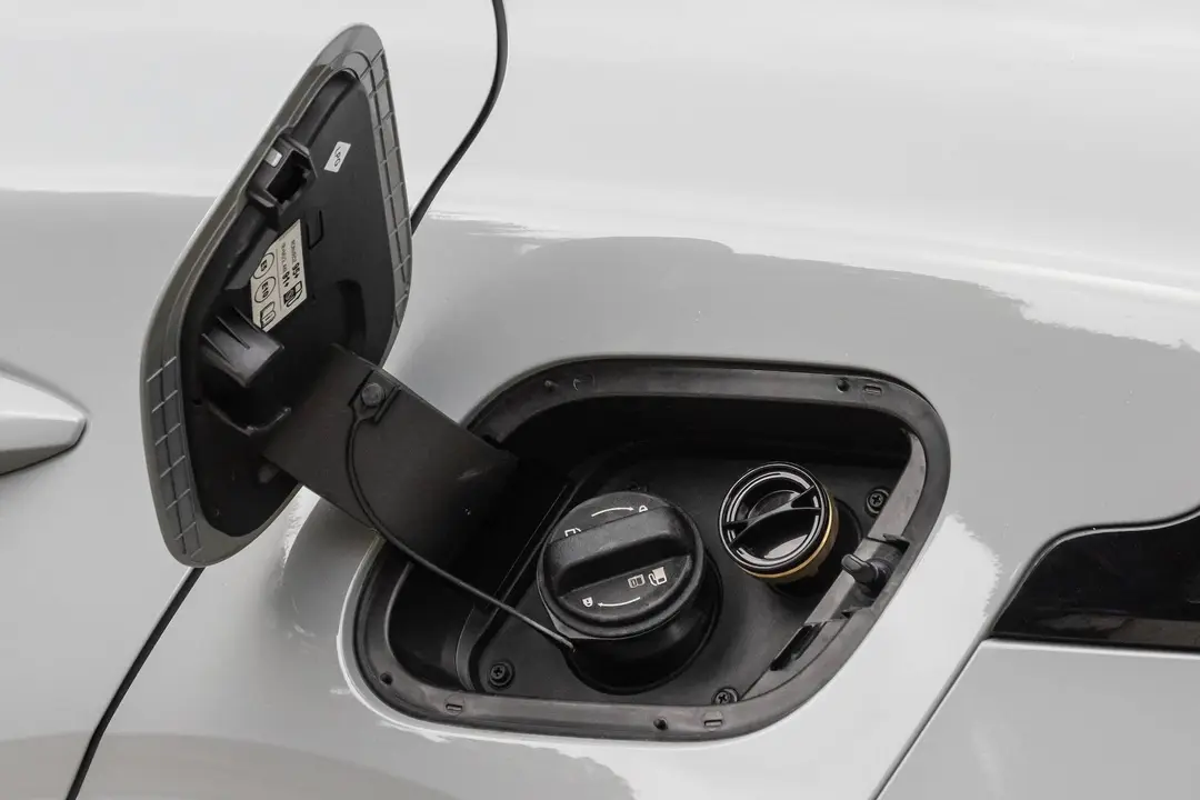 Kia Sportage TriFuel 2026 sportello GPL