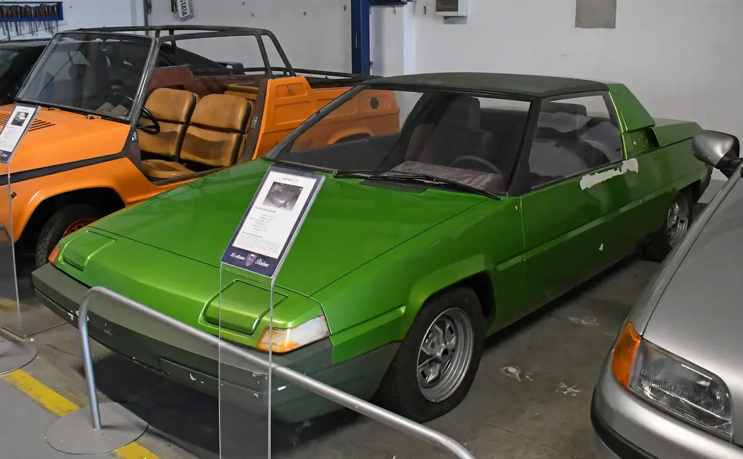 10.Bertone X1_10 Modello (1981)