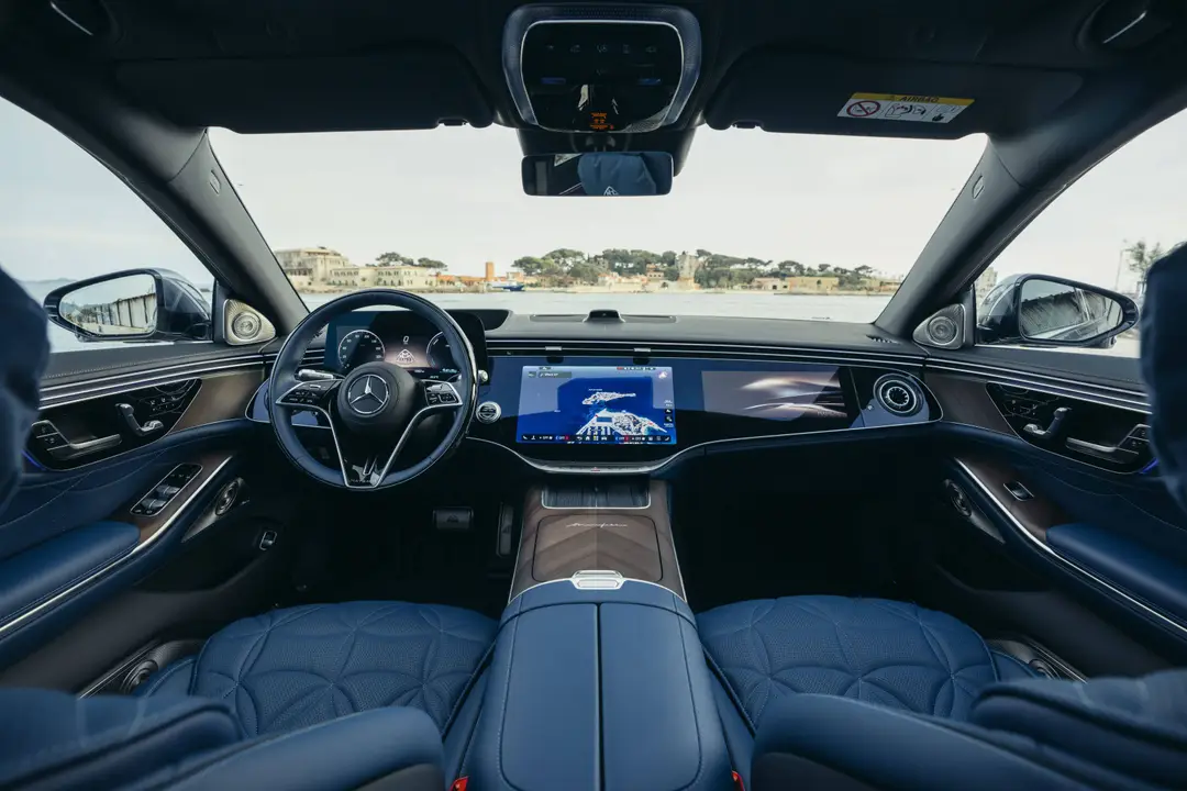 Mercedes Maybach Classe S interni complessivi