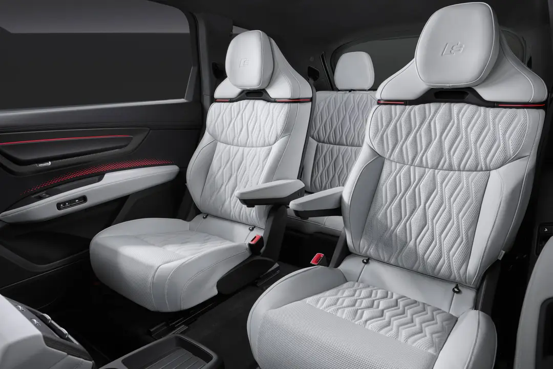 Audi Q9 sedili posteriori