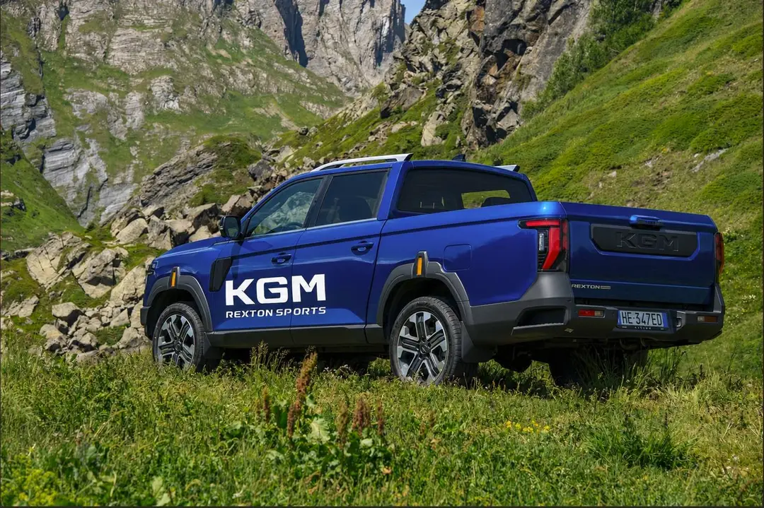 Rexton Sports XL posteriore