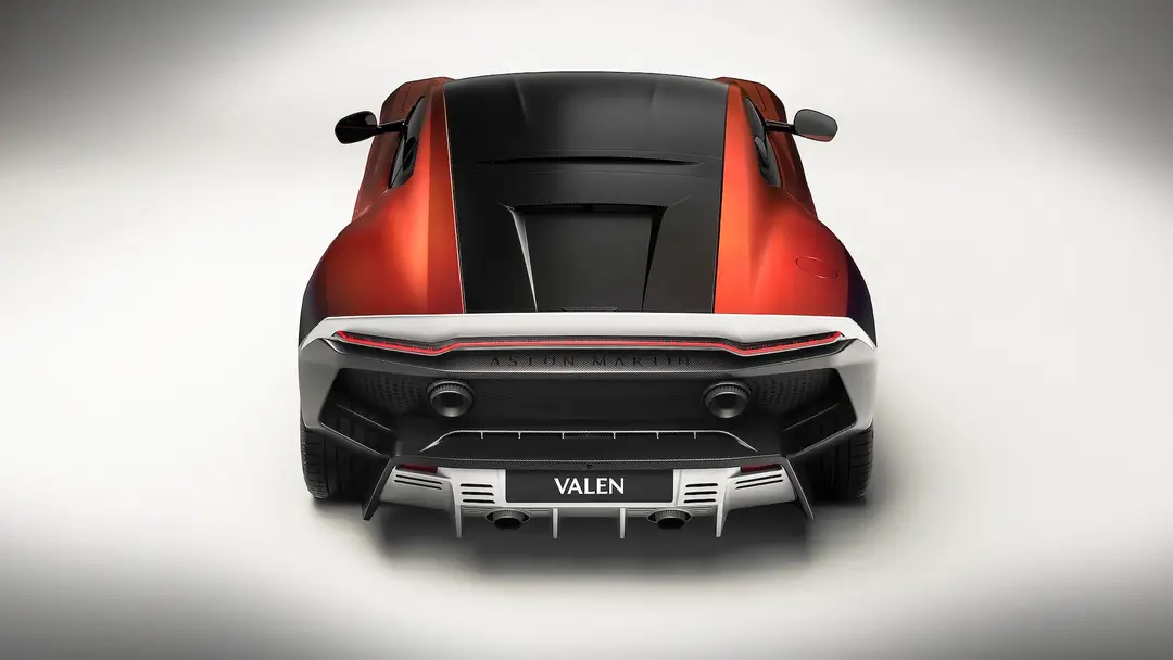 Aston_Martin_Valen_06