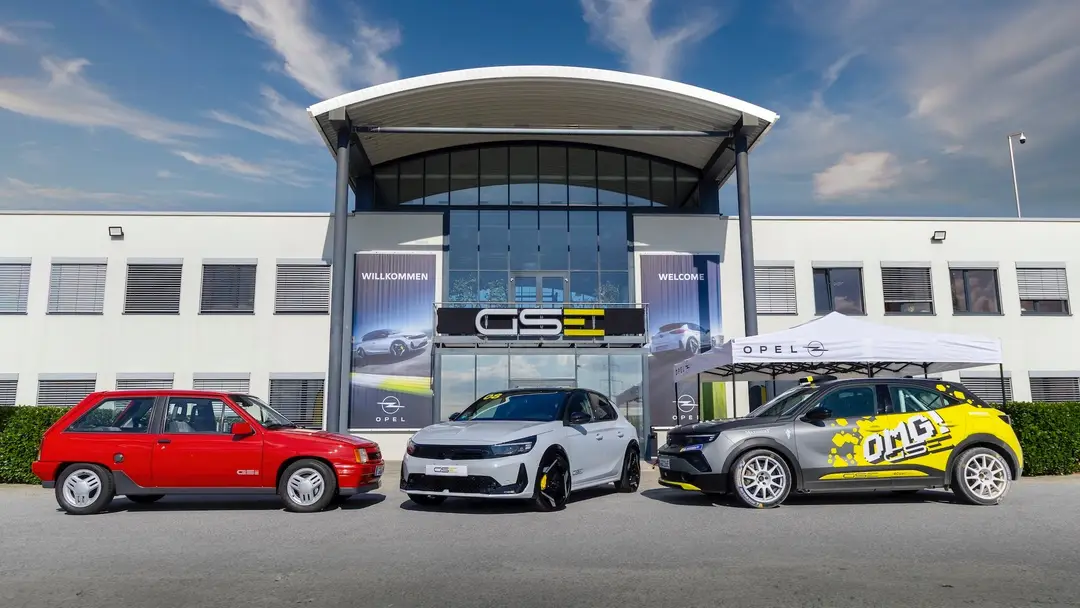 Opel Corsa GSe 2026 con Corsa A e Mokka GSe Rally