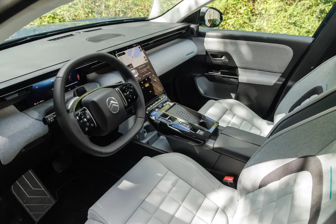 Citroen C5 Aircross Emeraude 2026 4