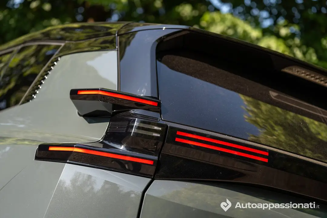 Citroen_C5_Aircross_ibrida_03