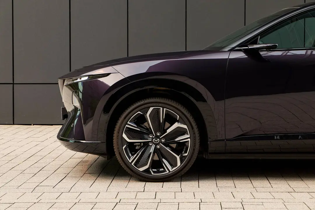 Mazda CX-6E