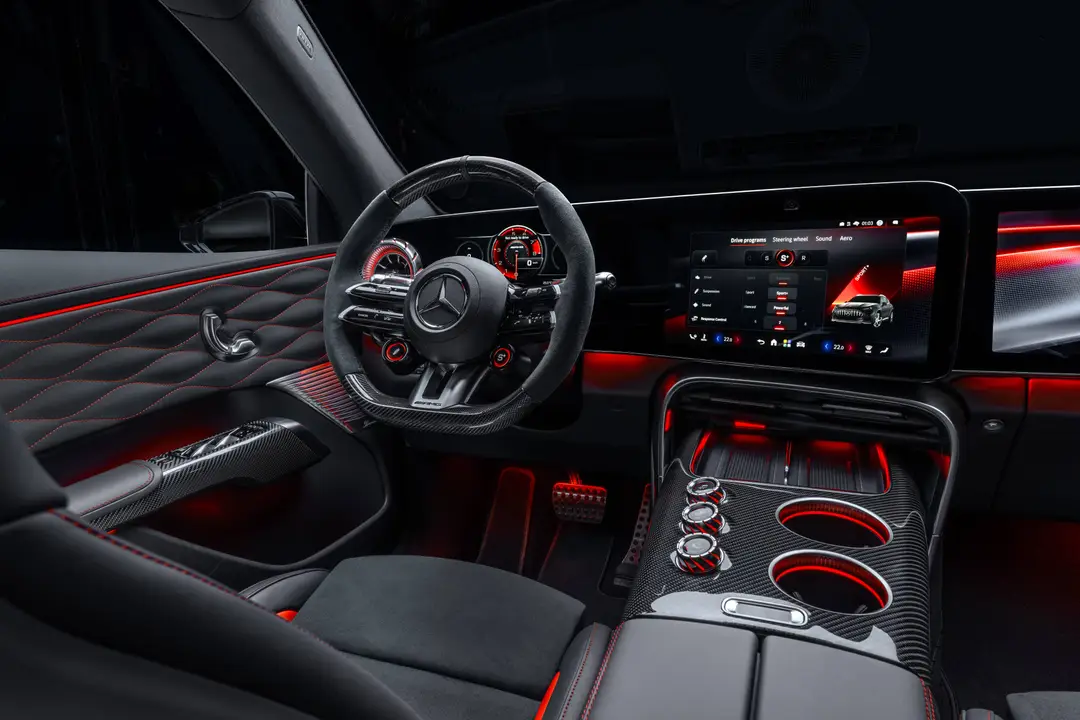 AMG GT SUV interni
