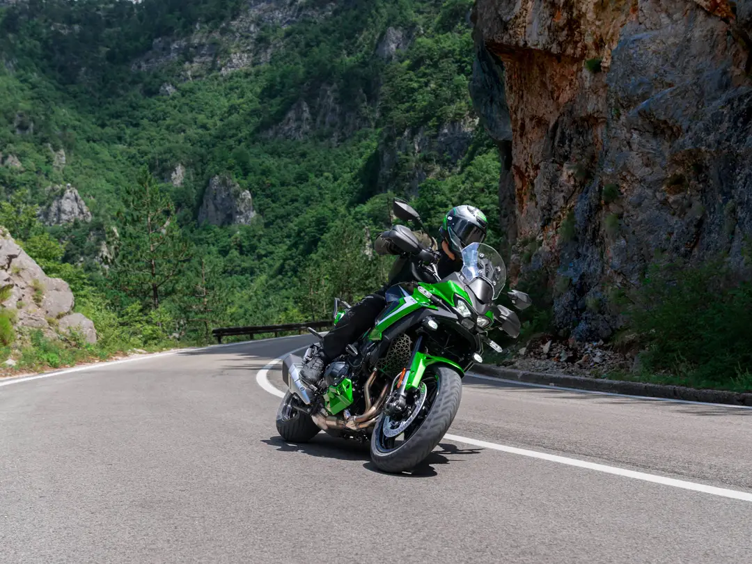 Versys 900 SE dinamica