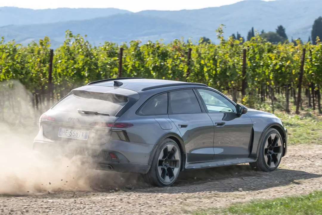 Audi a6 allroad 2026 12