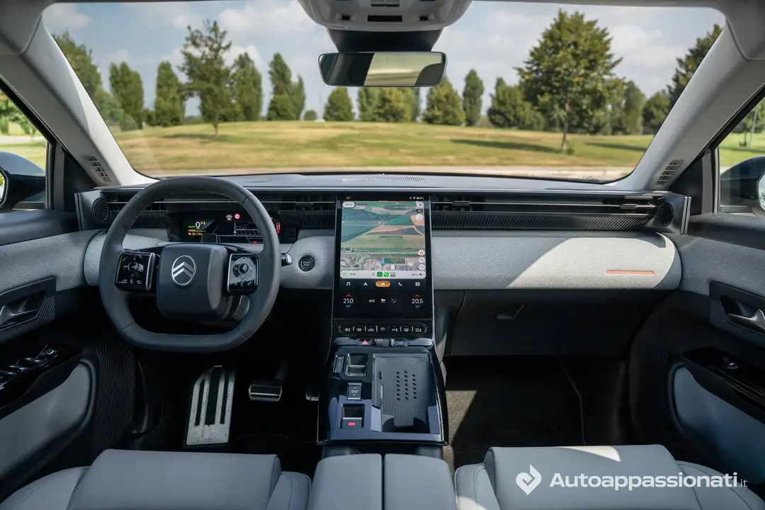 abitacolo Citroen C5 Aircross elettrica
