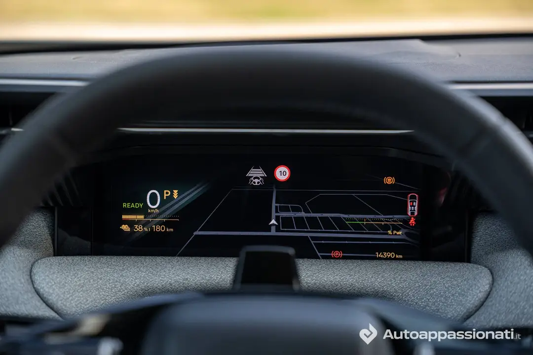 Citroen_C5_Aircross_elettrica_17