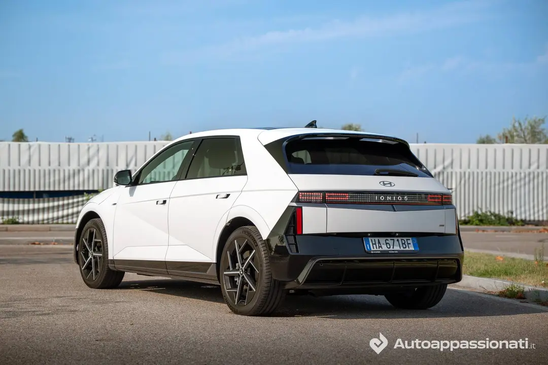 Hyundai_Ioniq_5_N-Line_04
