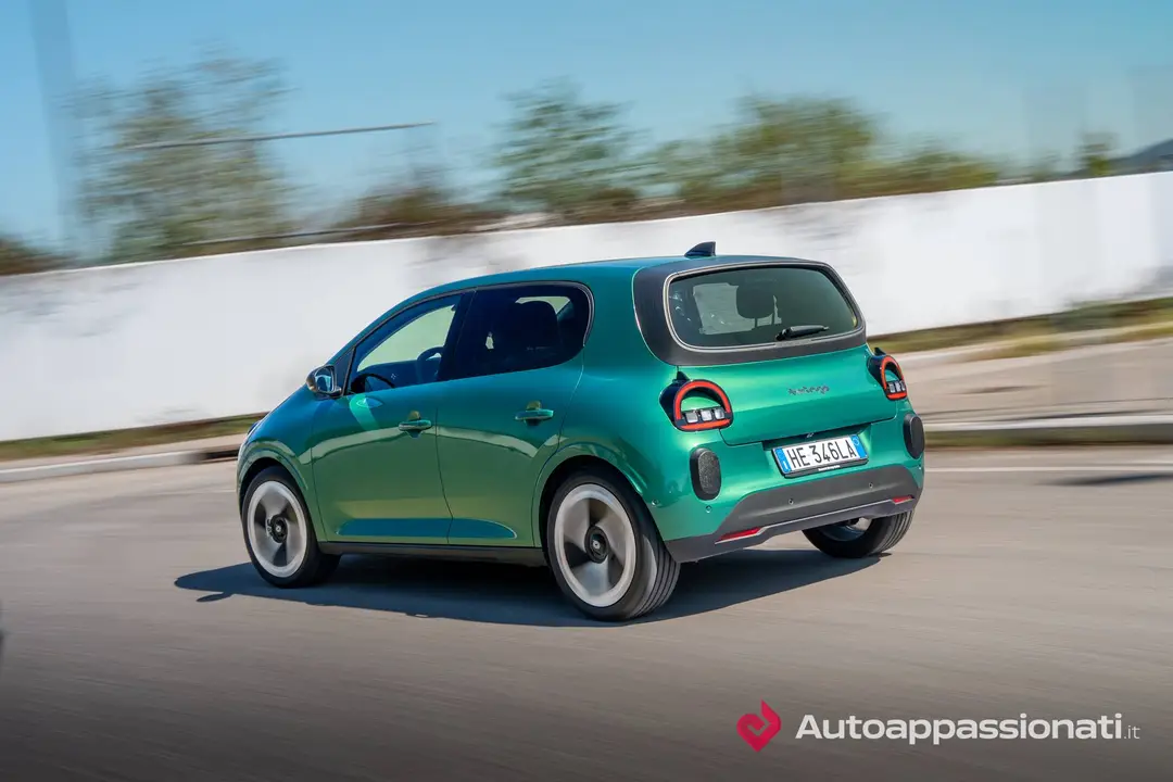 Renault Twingo dinamica posteriore