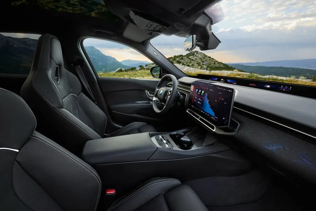 Nuova BMW Serie 3 2027 interni sedili