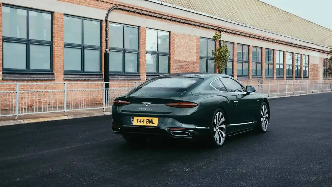 bentley-continental-gt-azure-80th-anniversary-tribute-by-mulliner (1)