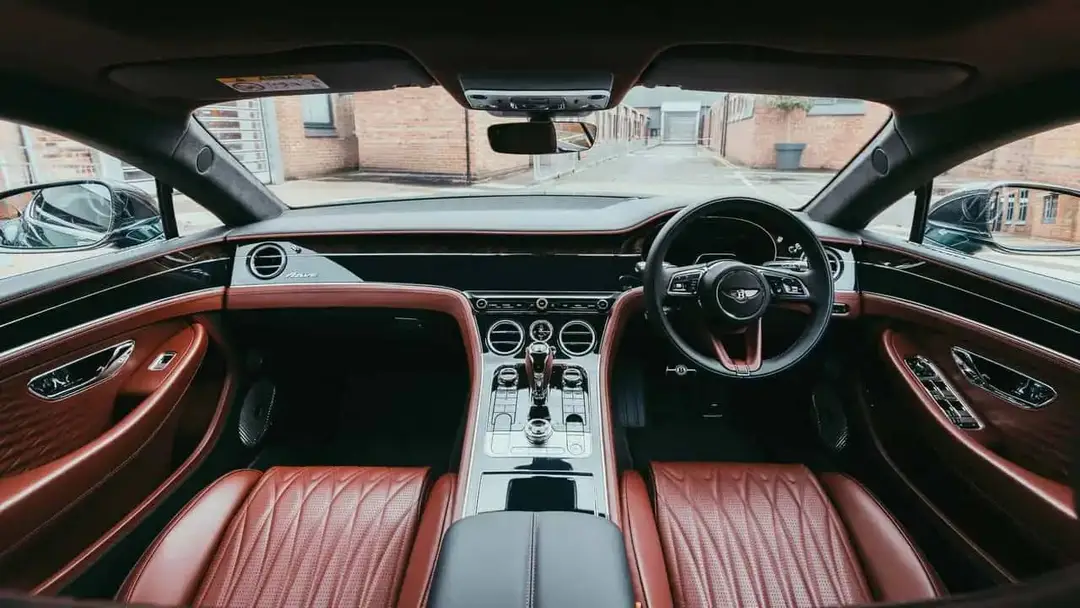 bentley-continental-gt-azure-80th-anniversary-tribute-by-mulliner (3)