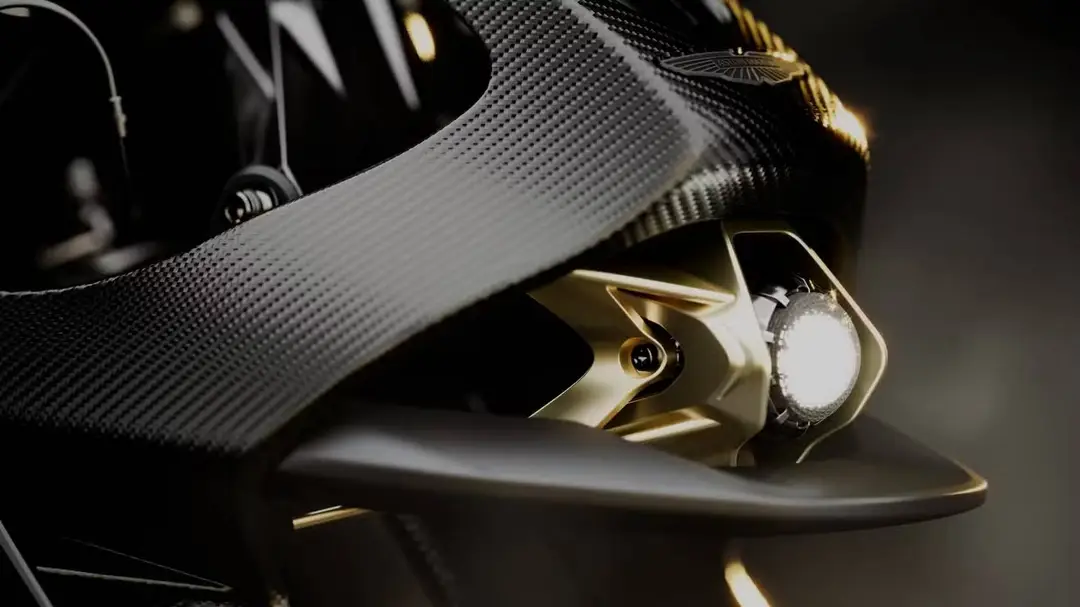 brough-superior-aston-martin-amb-002-motorcycle-headlight-detail