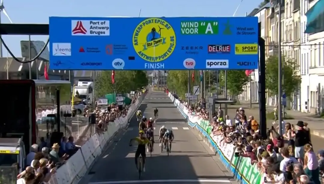 Per Strand Hagenes gana la Antwerp Port Epic 2026.
