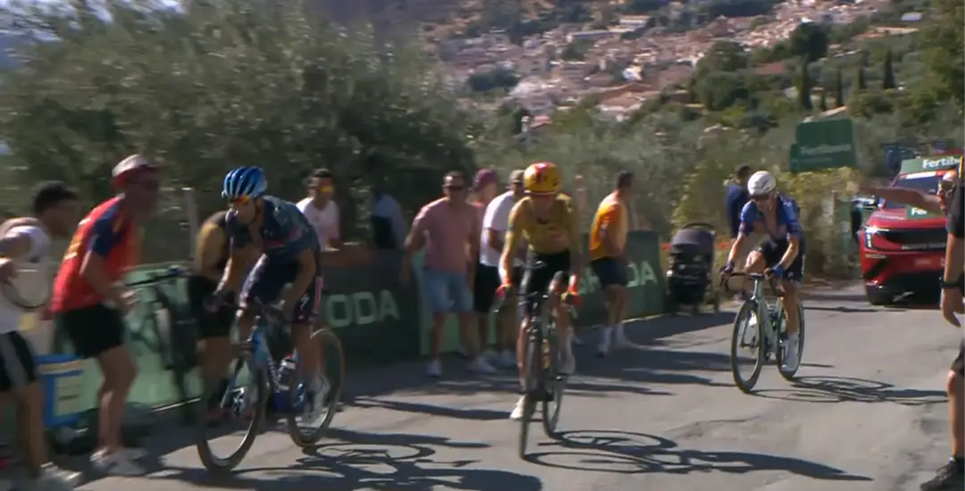 Mikel Landa ataca a 7 kilómetros de meta para ganar la Etapa 20 de La Vuelta.