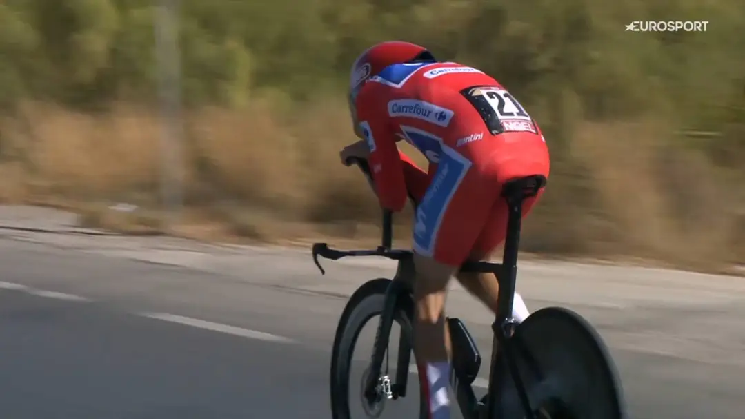 Enric Mas en la crono de Cádiz de la Vuelta a España 2026.